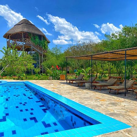Murchison Falls Bamboo Village Paraa ภายนอก รูปภาพ