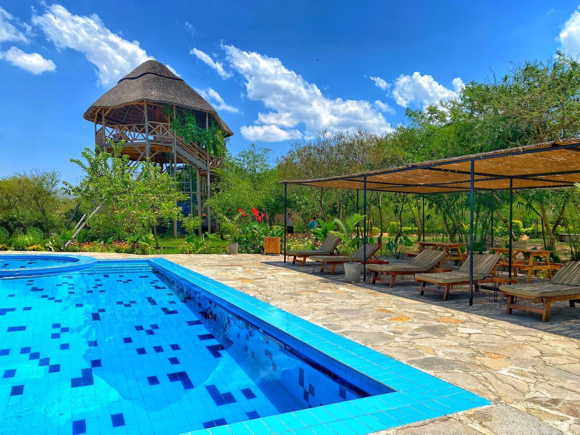 Murchison Falls Bamboo Village Paraa ภายนอก รูปภาพ